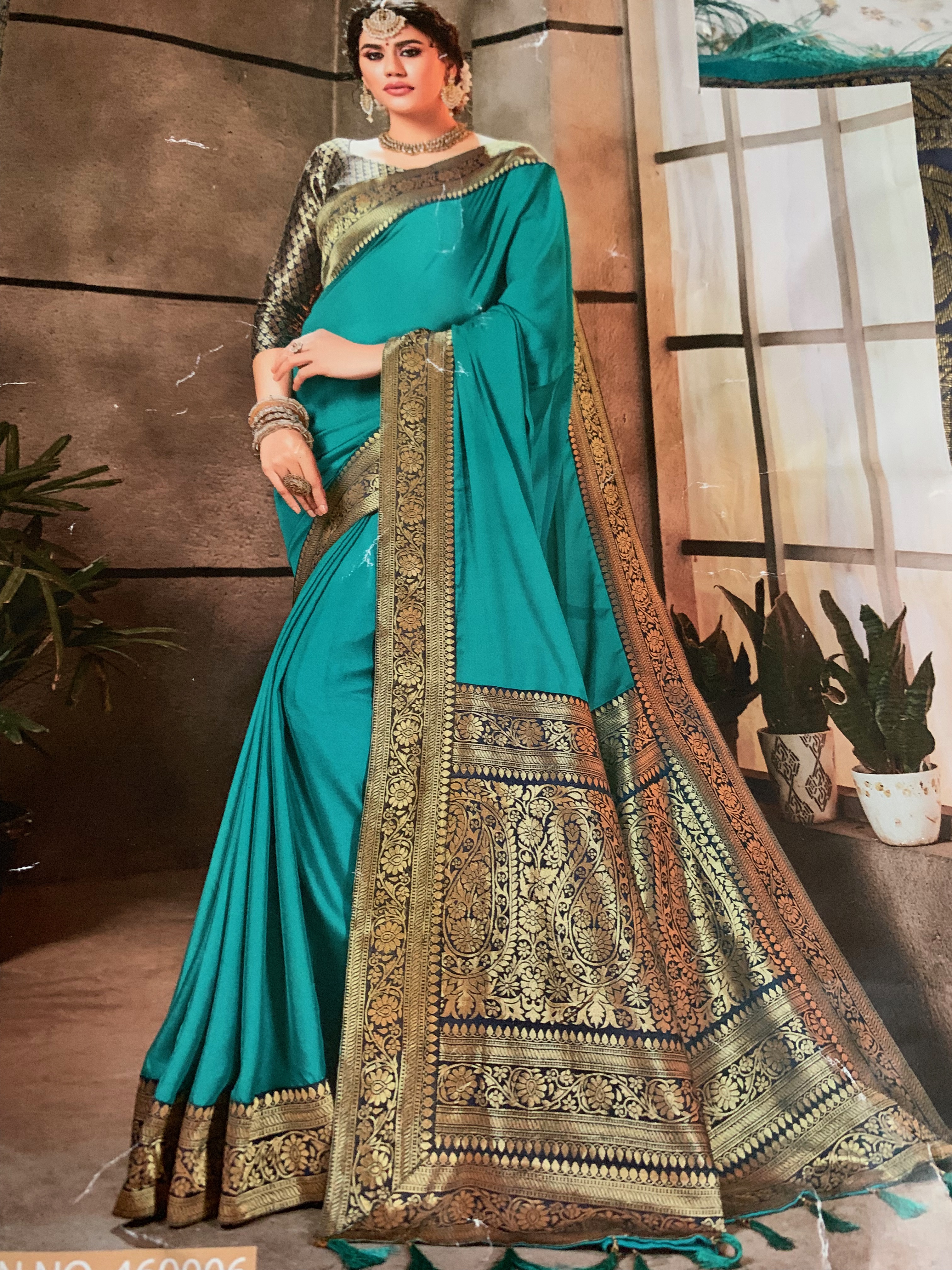 Pure Georgette with Jacquard Border 