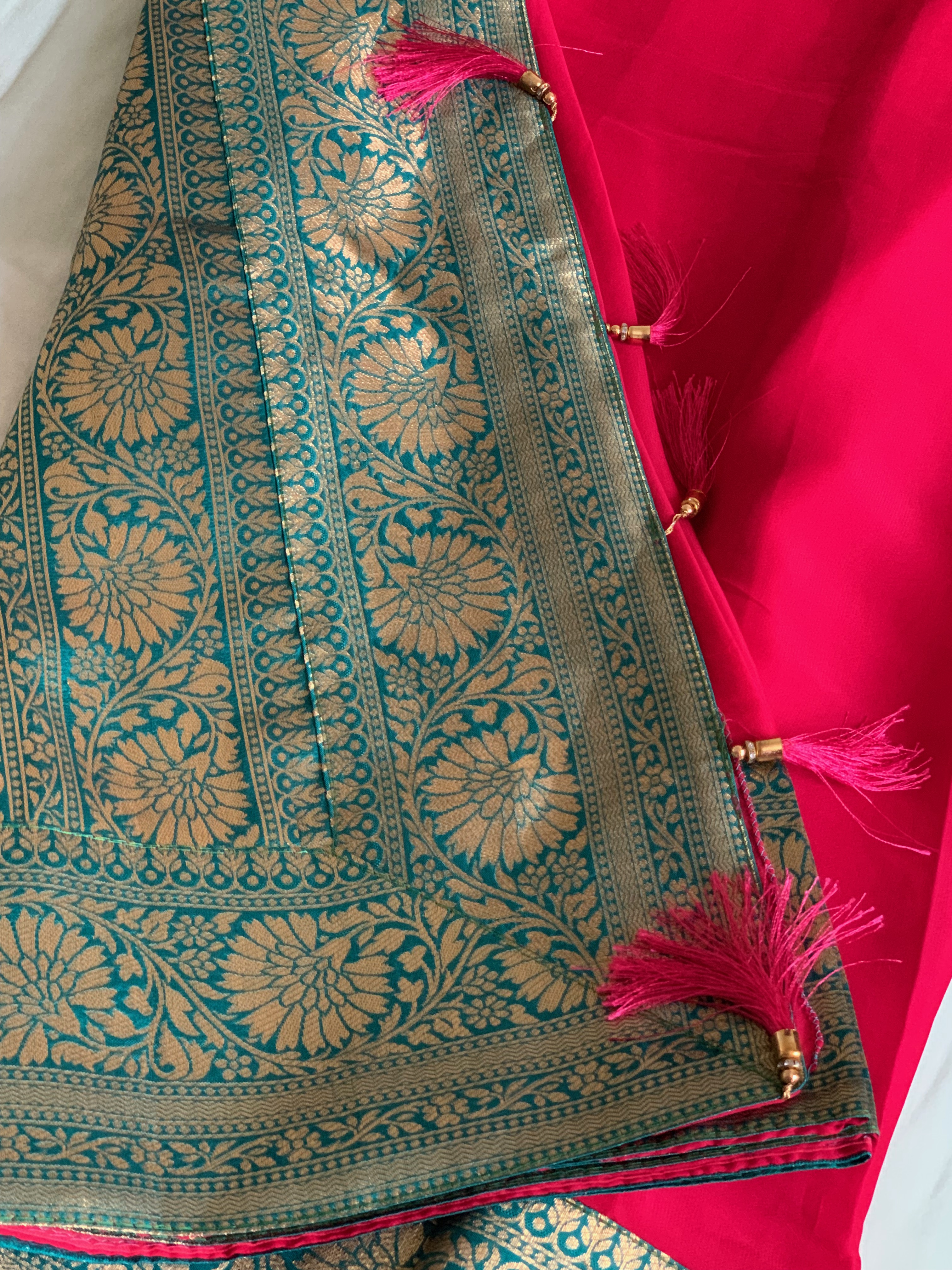 Pure Georgette with Jacquard Border 